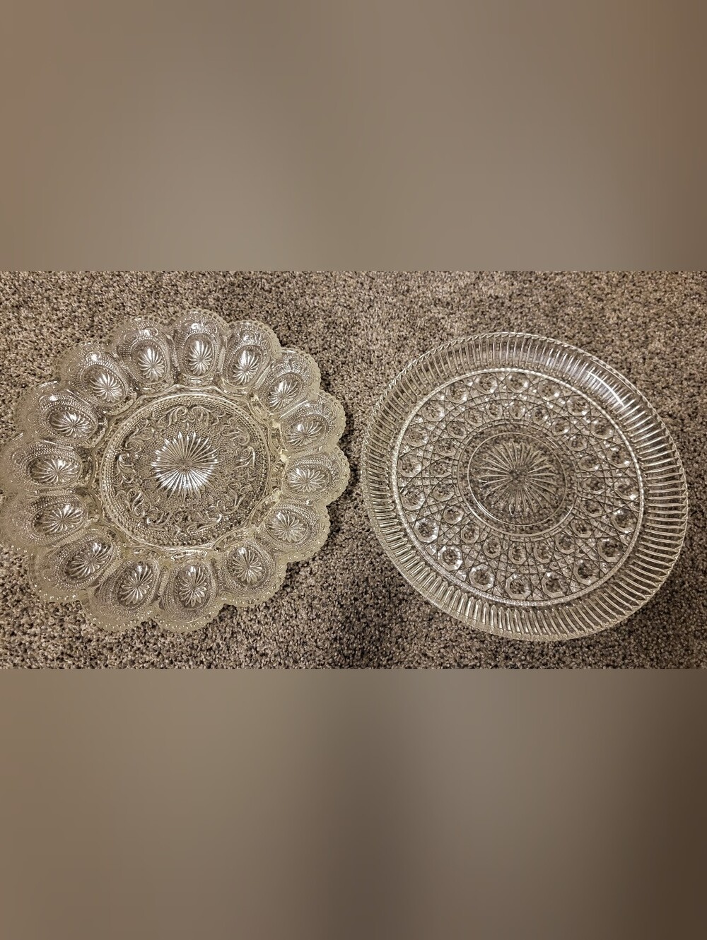 VINTAGE GLASS SERVING PLATTER WITH DEVILED EGG SERVING PLATTER